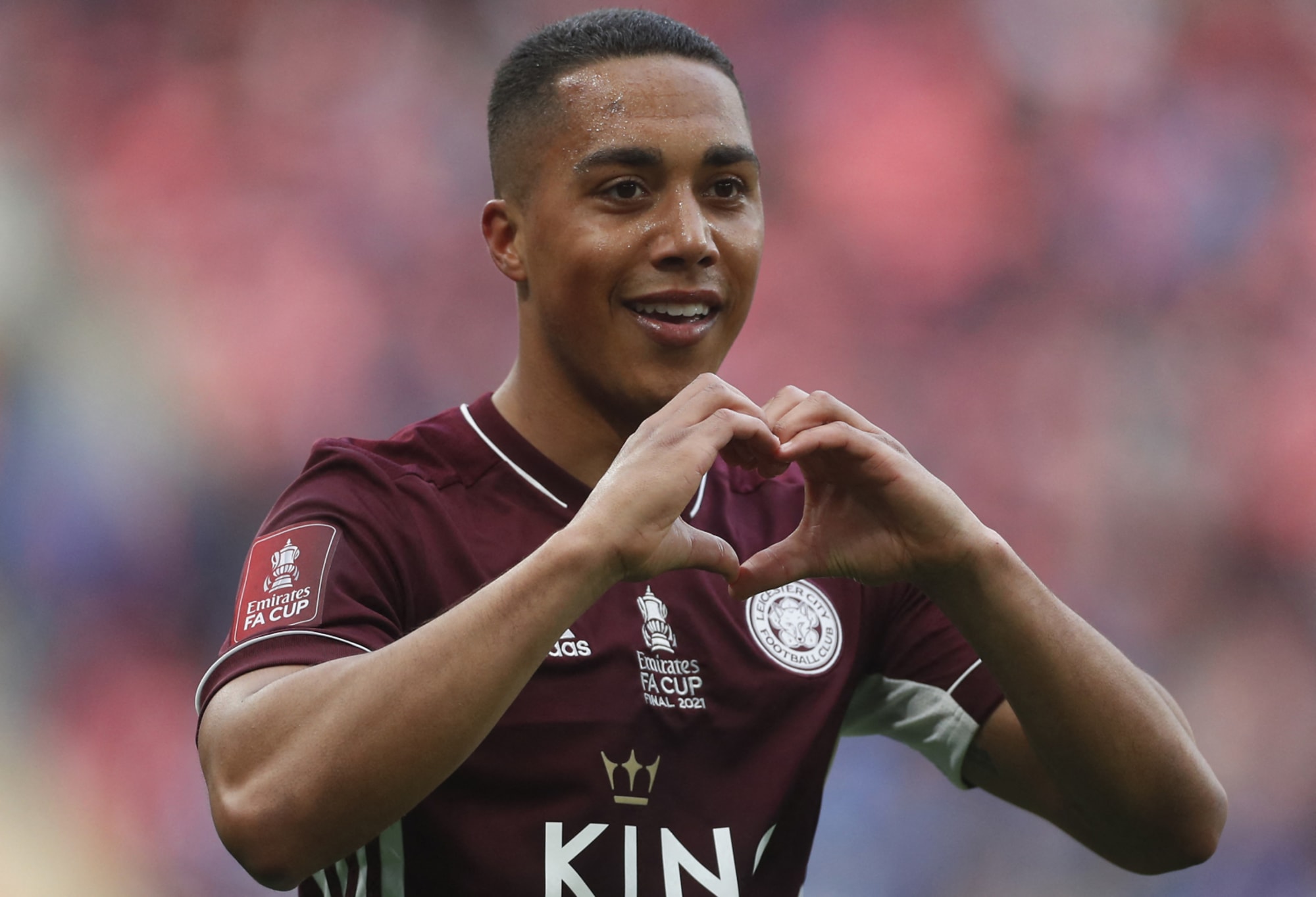 Youri Tielemans pushing for Liverpool move